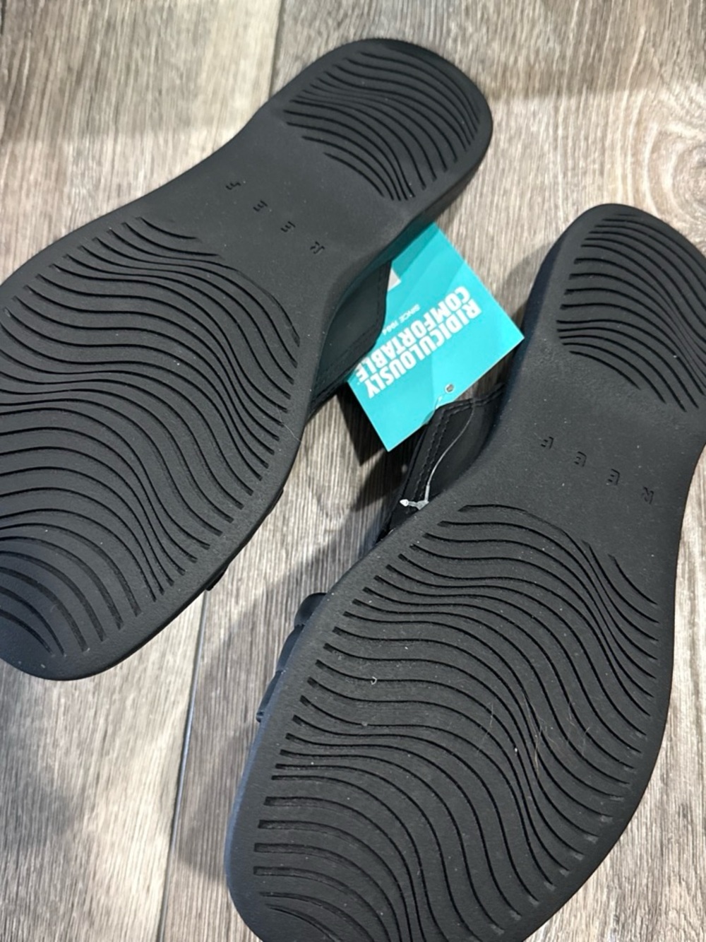 Reef Sandals - Picture 3 of 3